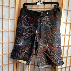 Volcom City Lights Mod Board Shorts Men's Size 32